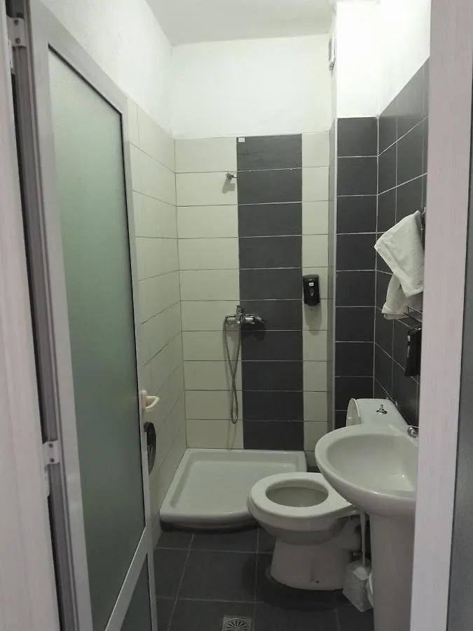 Hotel Yjet Pogradec 0*,
